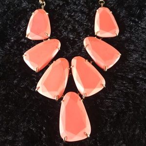 NWOT KENDRA SCOTT CORAL HARLOW NECKLACE